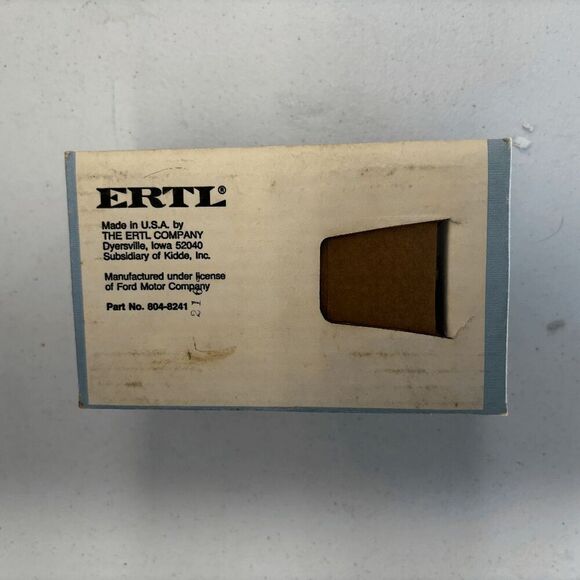 VINTAGE ERTL ANTIQUE FORDSON FARM TRACTOR MODEL # 804 BOXED DIE CAST METAL VTG - Picture 7 of 9